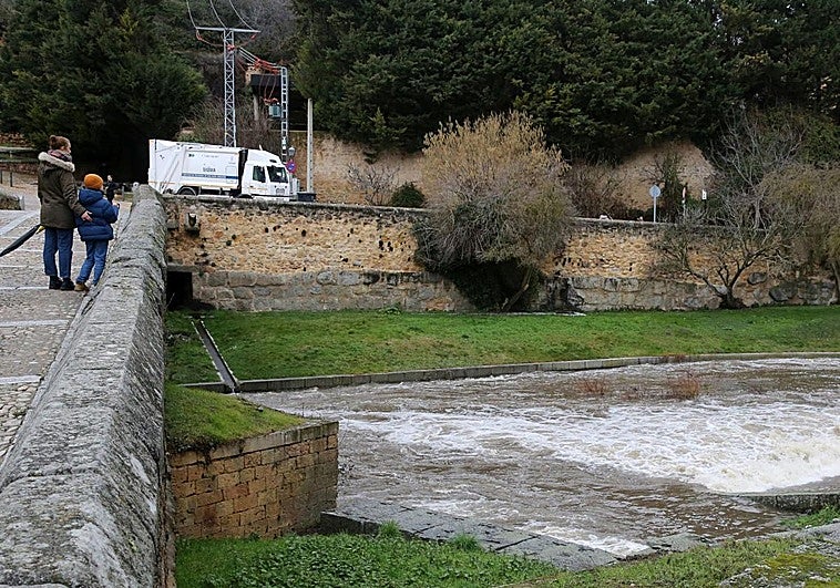 Tres ríos de la provincia de Segovia, en aviso por riesgo de avenidas